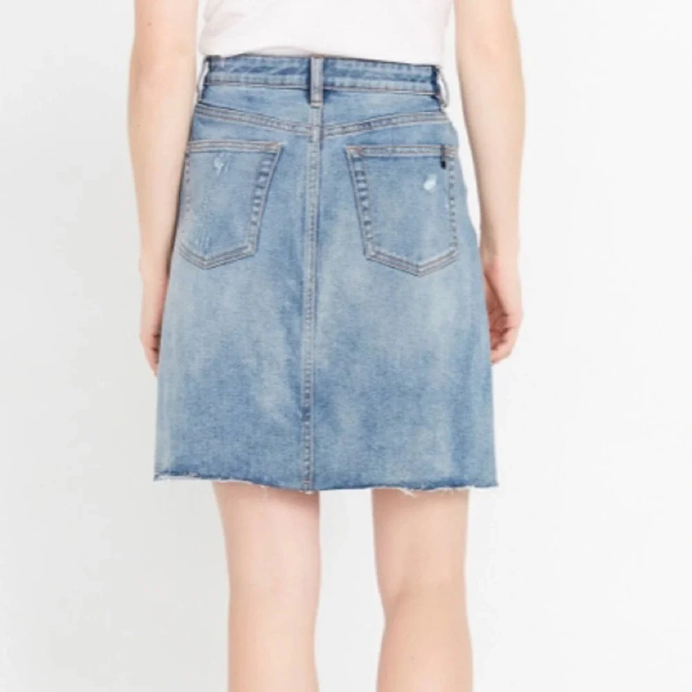 BUFFALO Summer Fling Cool Girl Distressed Denim Skirt 25